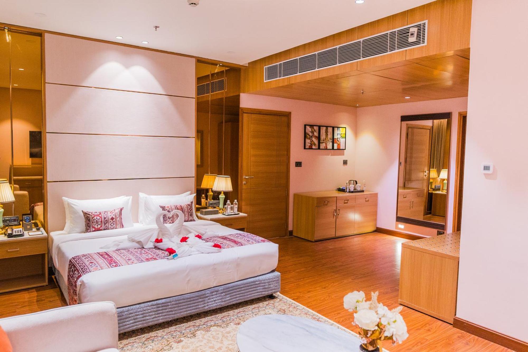 The Maple Hotel Bhopál Kültér fotó